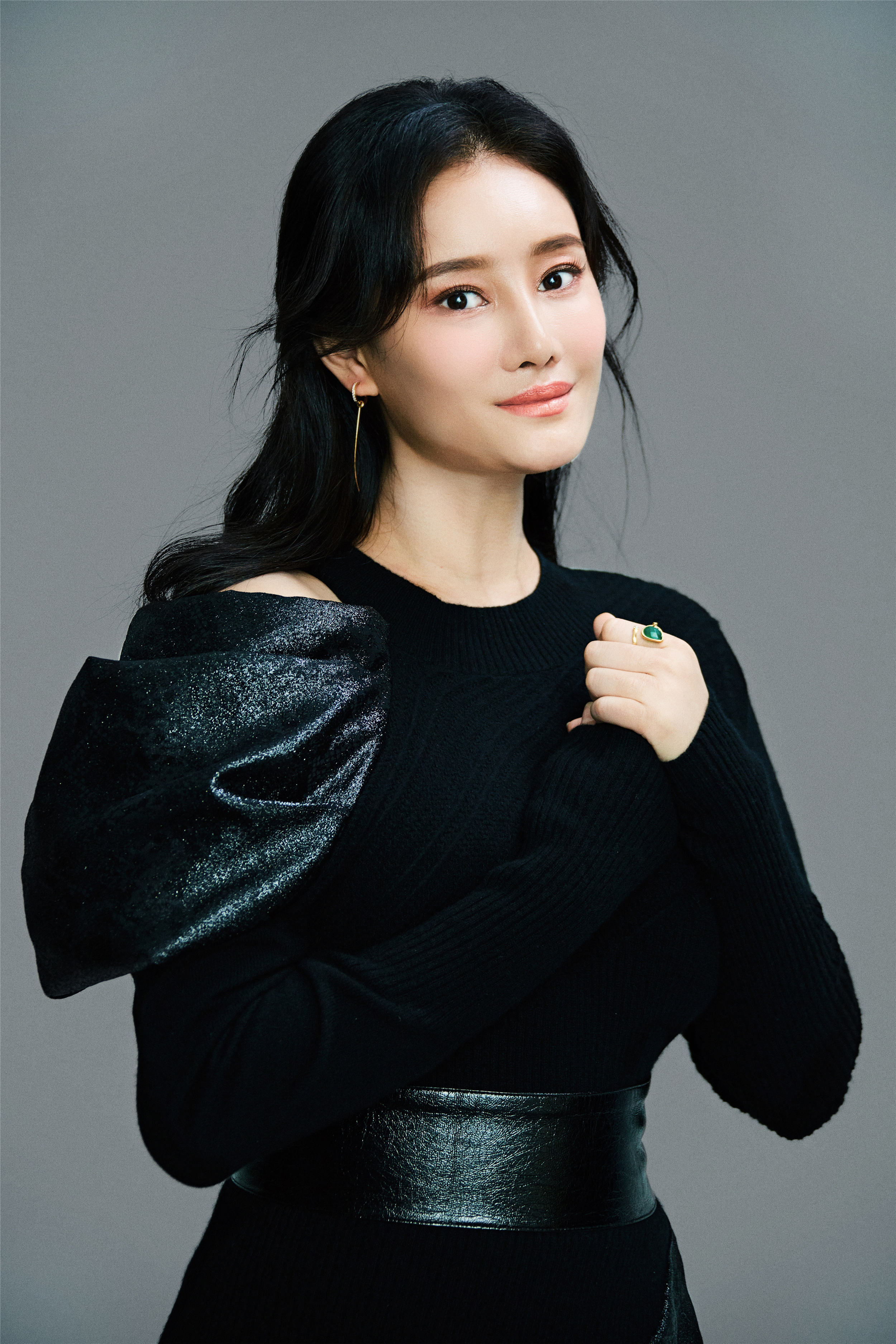  p data-id="gnwiyl6frt">牛丽燕 ,出生于天津市,中国内地女演员.