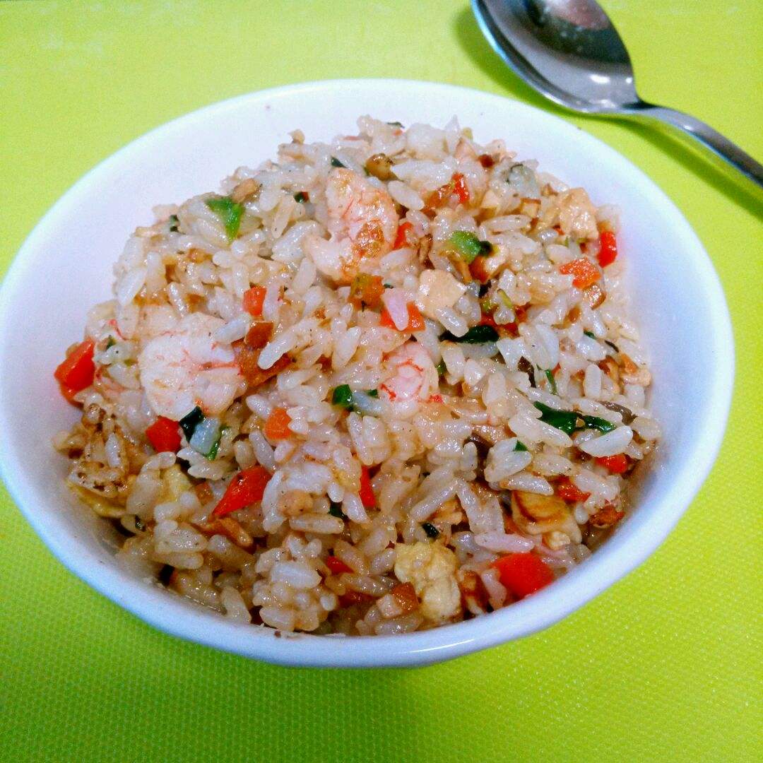  p>素炒饭是一道美食. /p>