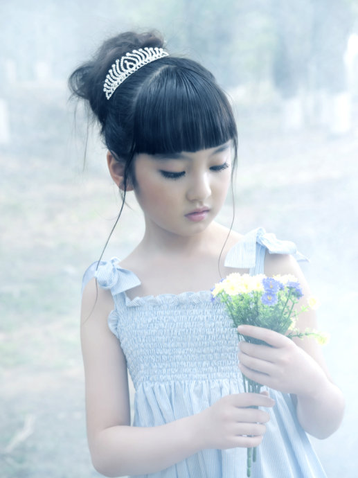 mi2,华语流行乐双人组合,由 a target="_blank" href="/item/张千巽