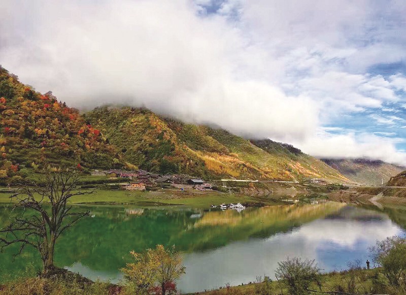  p data-id="gnzl2129yo">东湖风景区白马景区位于武汉东湖生态旅游