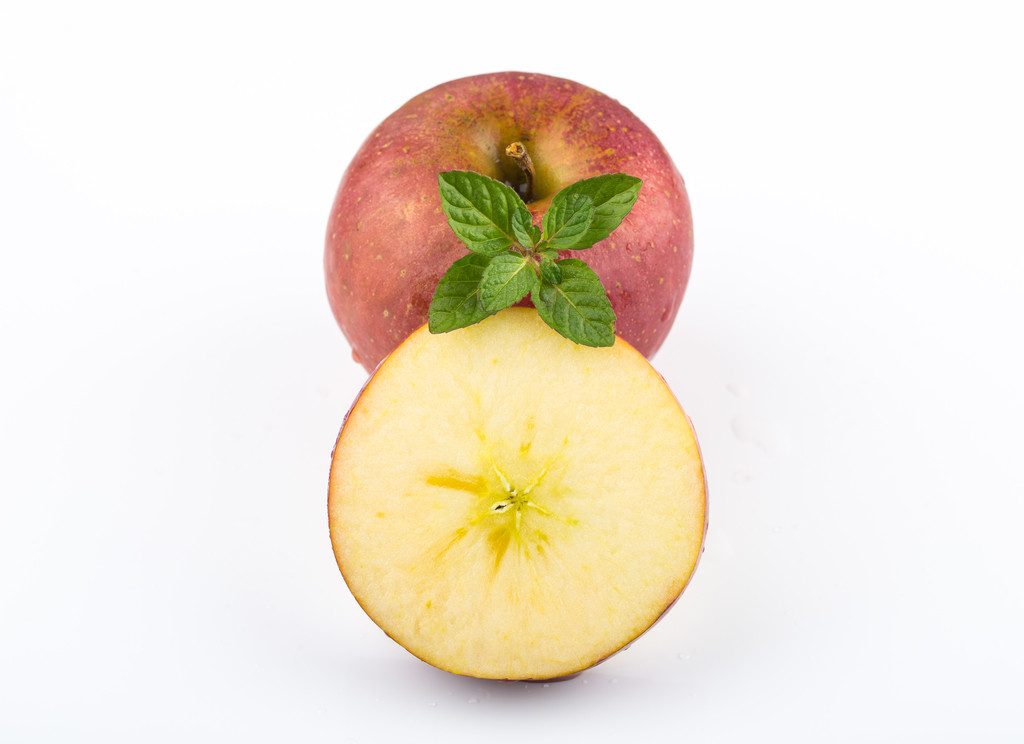  p>苹果是 a target="_blank" href="/item/蔷薇科">蔷薇科 /a> a