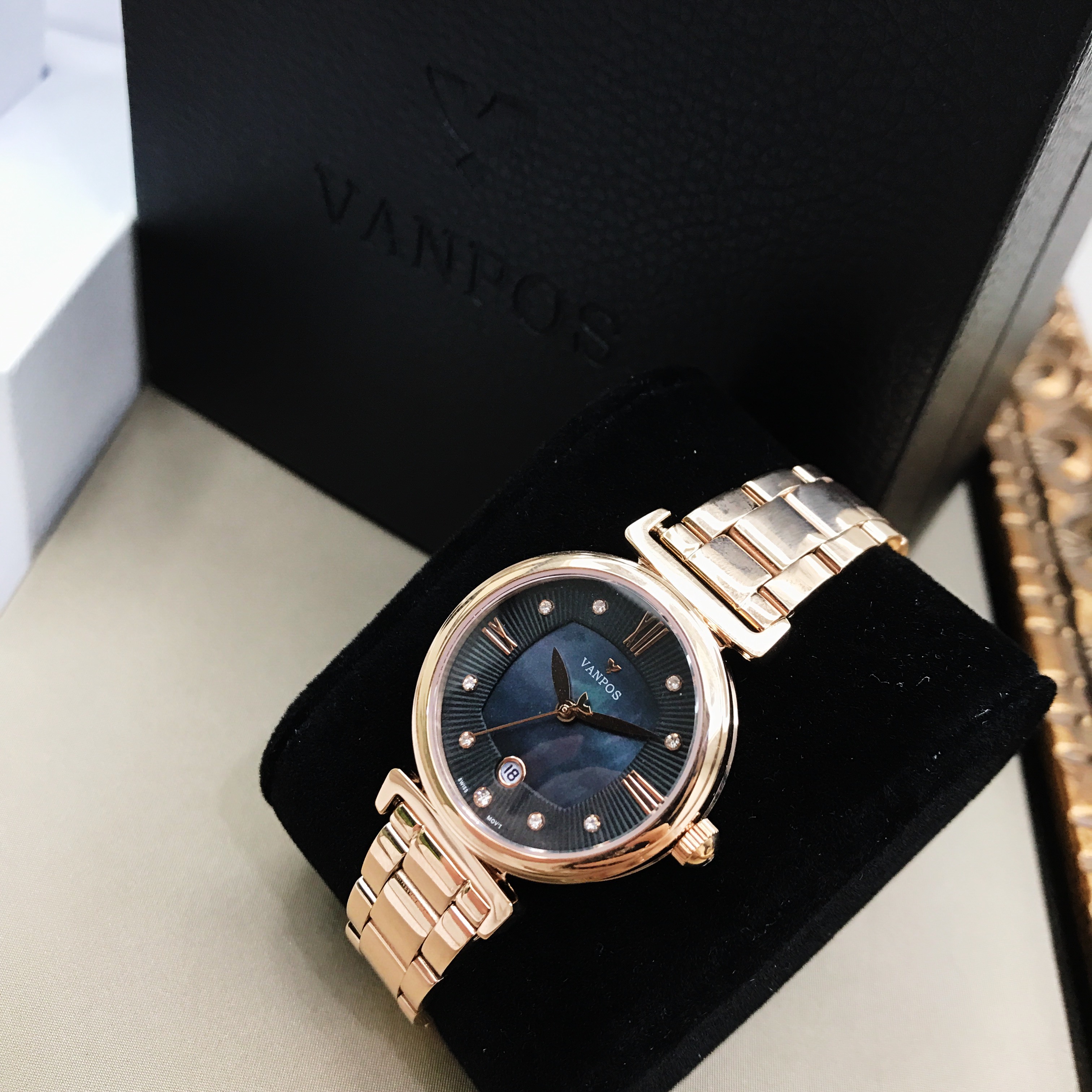  p>梵宝时 vanpos,是深圳市梵宝时表业有限公司向国家商标总局注册的