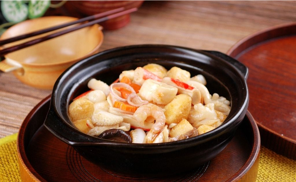 海鲜什锦豆腐煲