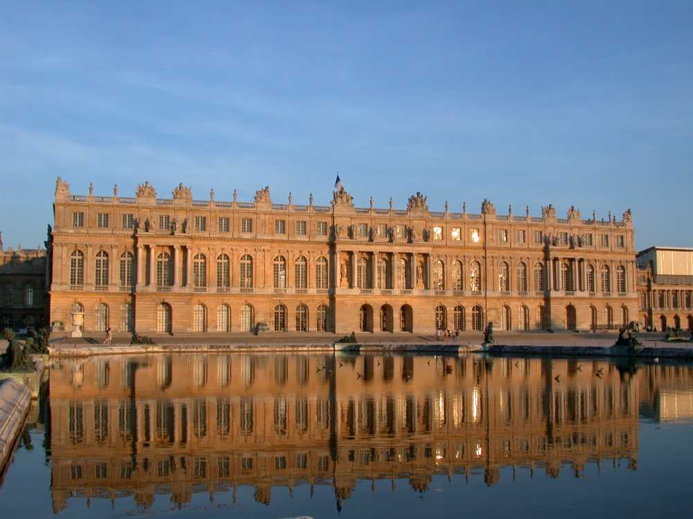  p> b>新古典主义建筑 /b>是一种 a href="#">建筑风格 /a>,由开始于