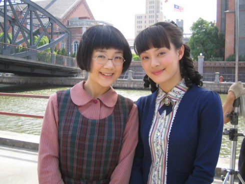  p>李依晓 i>(原名李烁), /i>1983年2月2日出生于辽宁省锦州市,毕业于