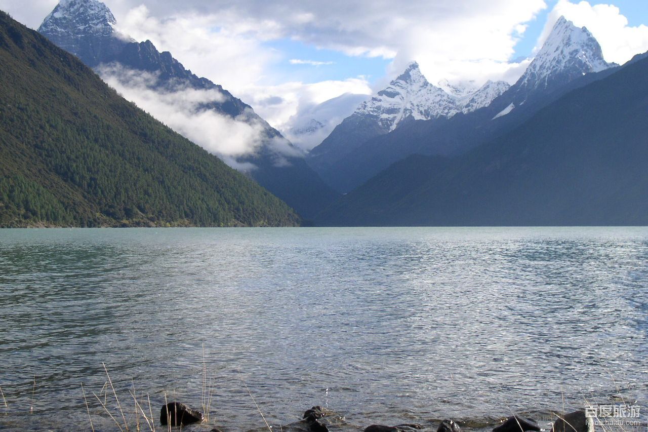  p> a target="_blank" href="/item/巴松措/4