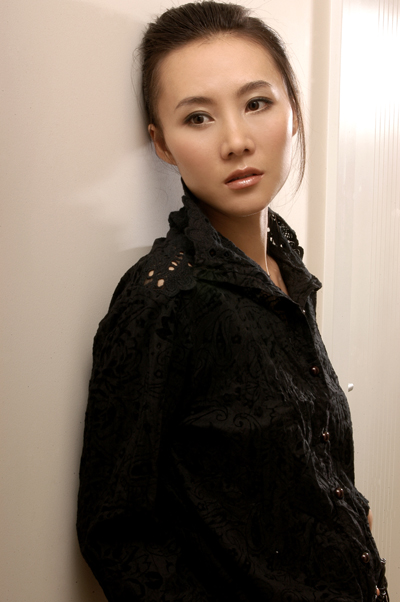  p>张宝雯,1985年7月2日出生于重庆市,中国内地女演员.