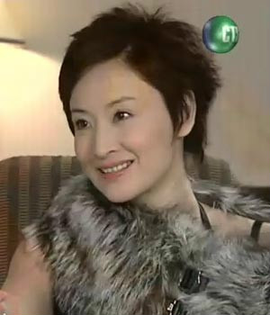 爱上小男人