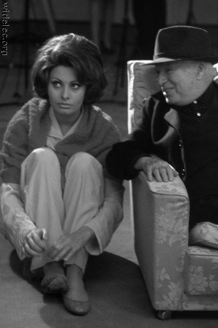  p> a href="#">索菲娅 /a>· a href="#">罗兰 /a>(sophia loren)是 