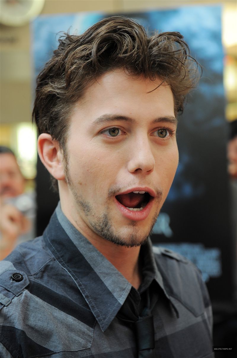  p data-id="gnsqedxtyx">杰克逊·拉斯波恩(jackson rathbone),1984