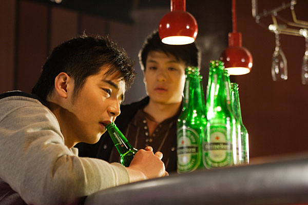  p>金世佳,1986年11月10日出生于上海市,中国影视男演员,毕业于 a