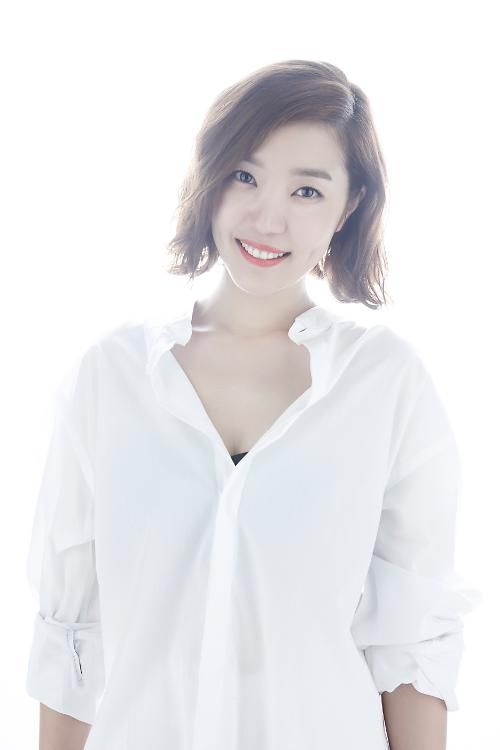  p>申多恩(         ),1985年1月7日出生于韩国首尔,毕业于韩国祥明