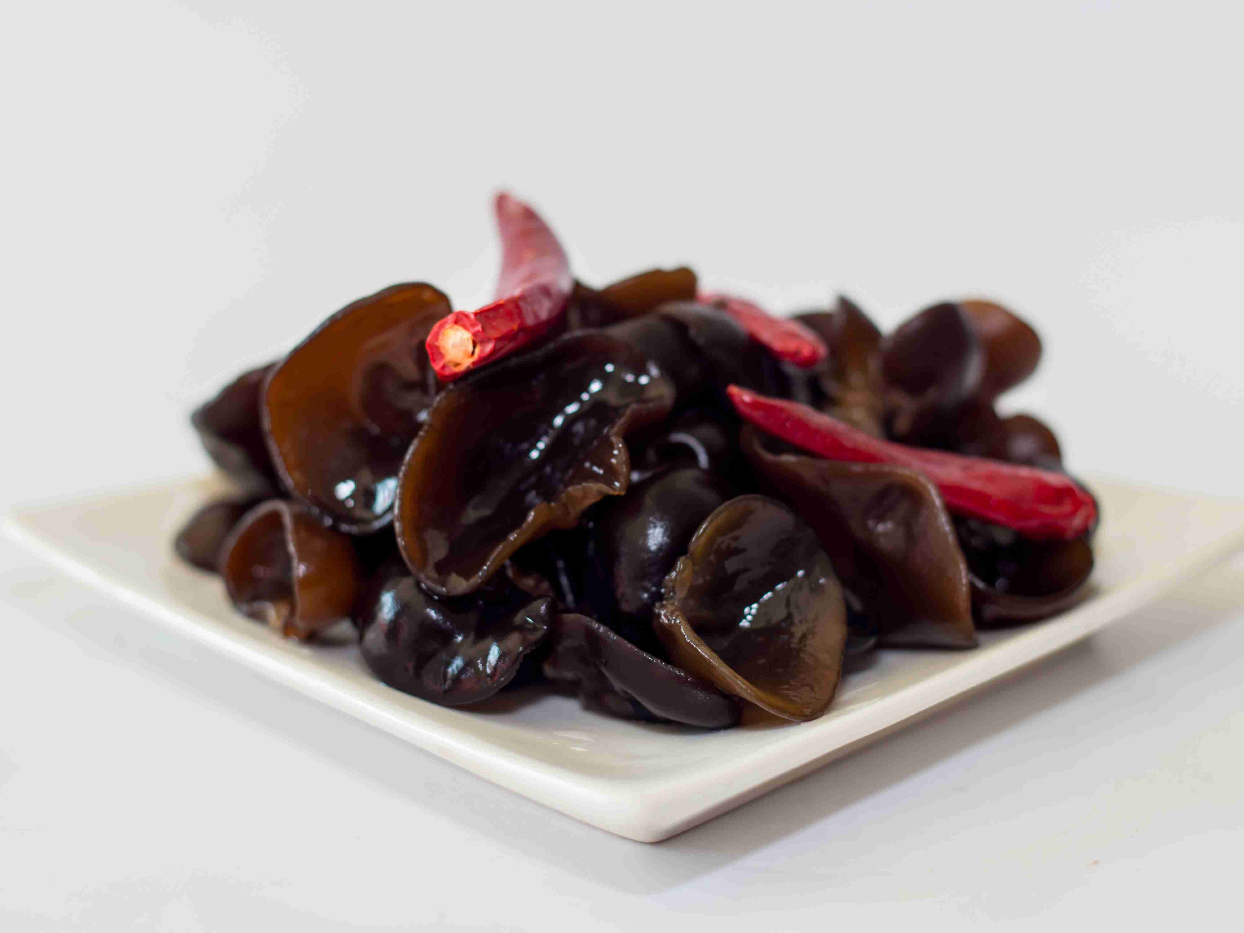 target="_blank" href="/item/尚志市/179029" data-lemmaid="179029"