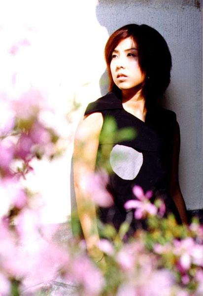  p>许茹芸(valen hsu),原名许宏琇,1974年9月20日出生于台湾省台北市