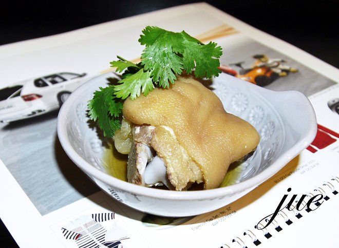  p>冰镇糟猪脚是以猪脚, a target="_blank" href="/item/糟卤