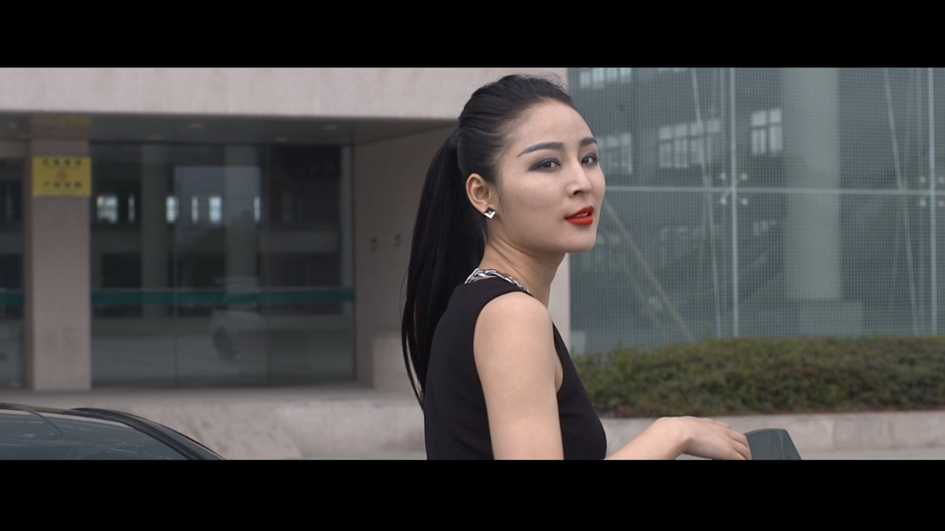 逃出青春逃出你