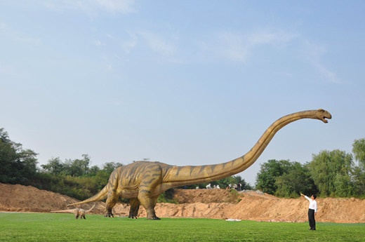  p>郑州金鹭鸵鸟游乐园是 a target="_blank" href="/item/国家aaa级