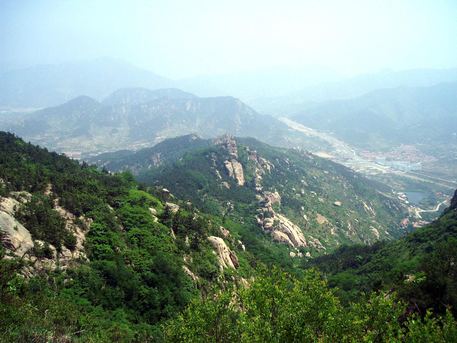  p>百果山,又称青岛百果山森林公园景区,是2014年青岛世界园艺博览会