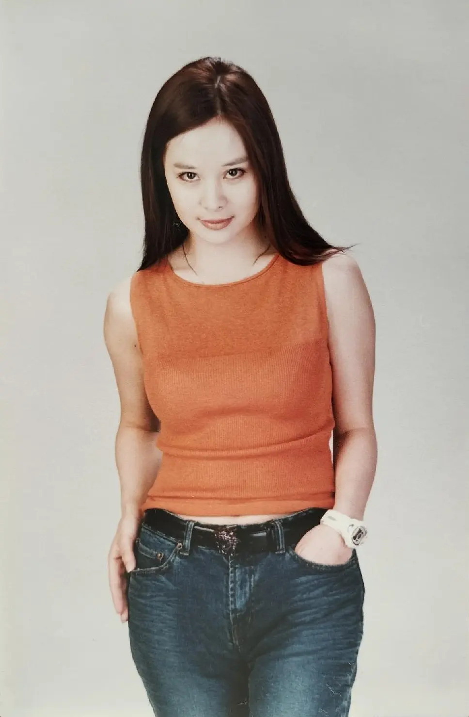  /a>人,出生于1974年,毕业于内蒙艺术学院表演系,中国内地女演员, a