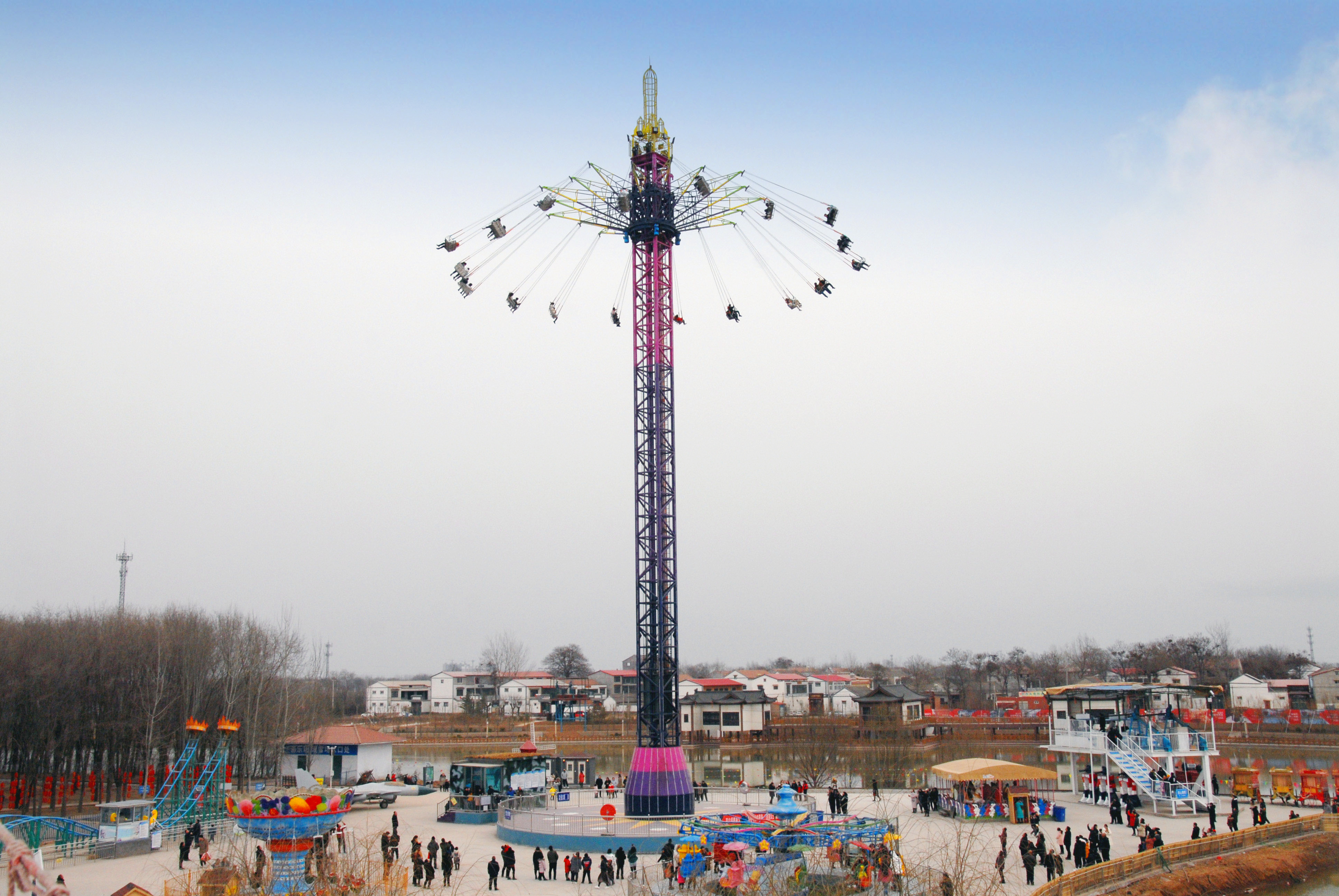 里面涵盖了高科技农业园,赵王酒文化体验公园,欢乐谷主题公园等30余个