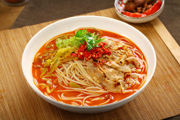 酸辣肥牛汤粉