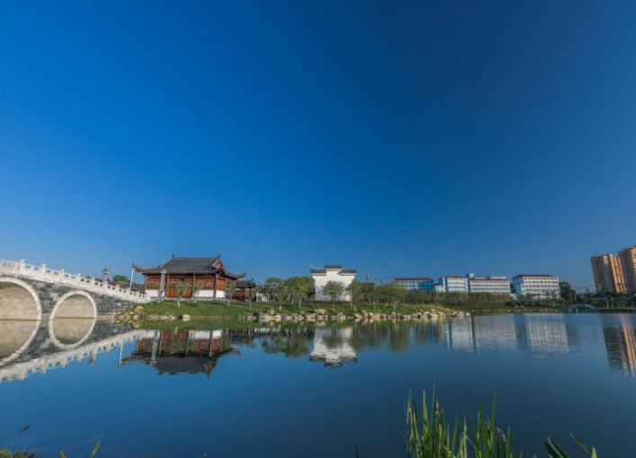 南山街道,隶属于安徽省宣城市 a target="_blank" href="/item/宁国市