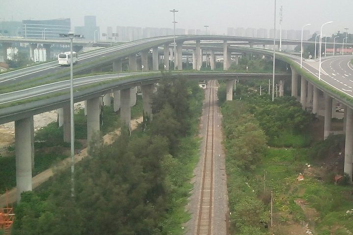  p>福马铁路是 a target="_blank" href="/item/峰福铁路/8114817"