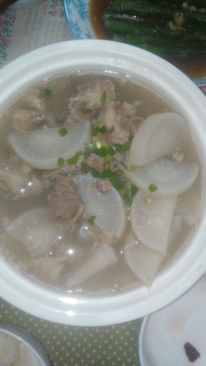 牛肉白萝卜汤