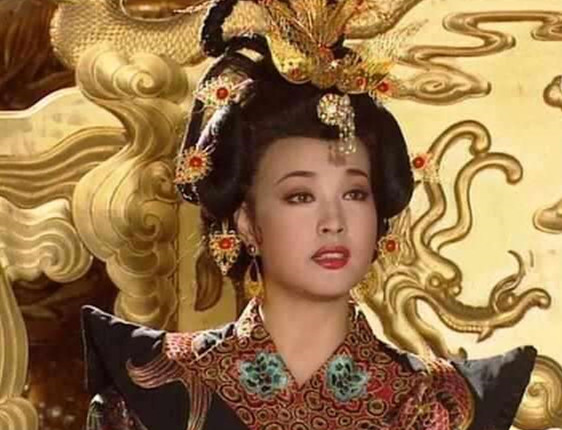 建国后唯一成功称帝的女皇，风流潇洒两年多，最终败给乡镇治安员_百科TA说