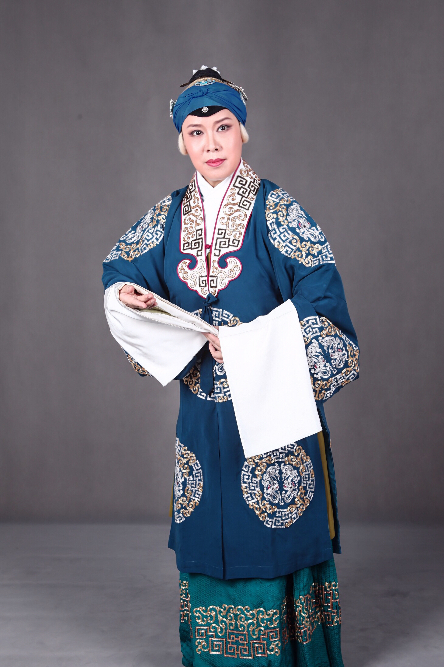  p data-id="gnzwxpx7t3">翟墨,女,中国京剧老旦演员, a target="