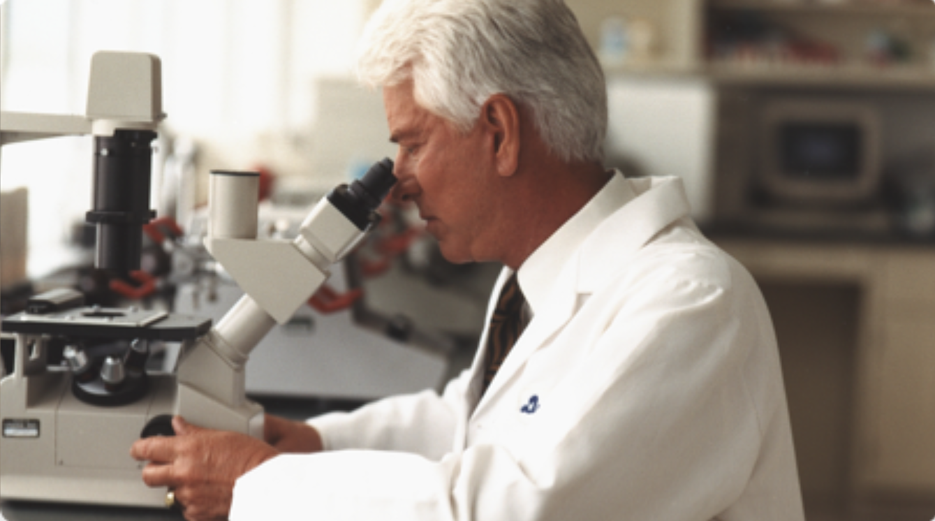  p data-id="txuldig5vntw">麦伦·华斯博士(myron wentz), a target=