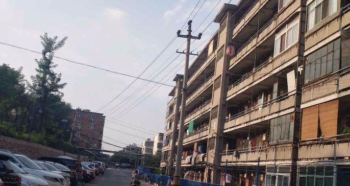 杜家坎小区位于北京市丰台丰台其它,总建筑面积140000,总占地面积
