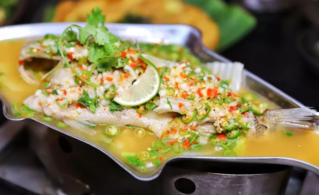 柠檬蒸鱼