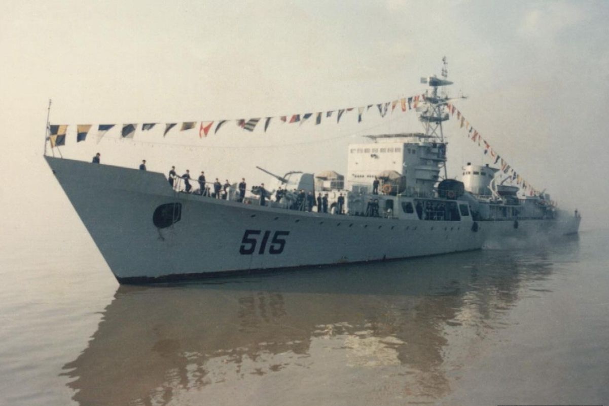  p>厦门号护卫舰(舷号:515,简称:厦门舰),是中国海军隶下的一艘导弹