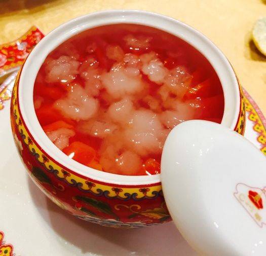雪蛤红莲汤