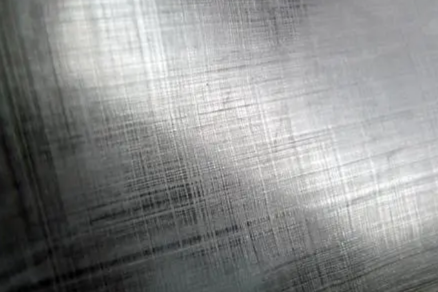  p>cuben fiber(粗苯纤维) 最早是一种帆的面料.