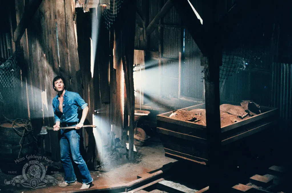  p>《炼狱》是托尼·迈兰执导的电影. /p>