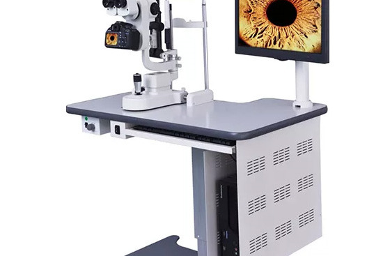  p>裂隙灯显微镜是眼科最常用的主要仪器.