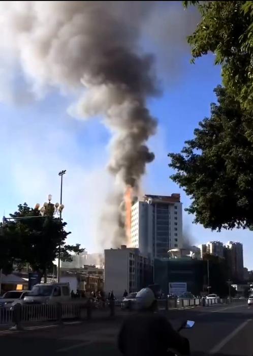 2021年11月20日西昌商业大楼装修工地火灾事故