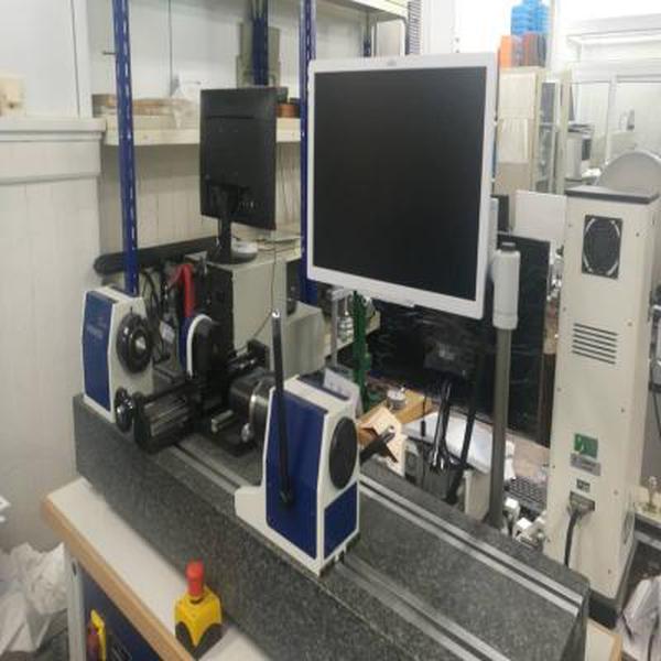  p>齿轮单啮检查仪是一种用于工程与技术科学基础学科领域的计量仪器