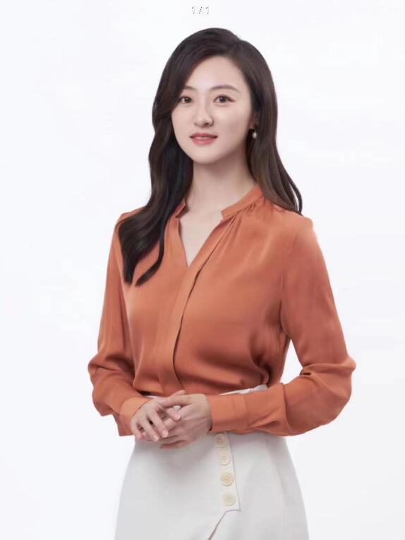 张瑶,籍贯陕西,现任海南广播电视总台国际传播中心《自贸佳》栏目主持