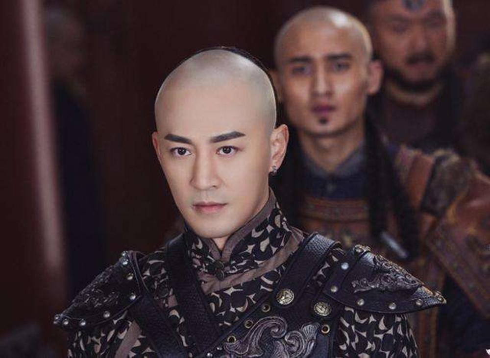 代善放弃继承资格，拥立皇太极登上汗位，为何反遭打压羞辱？_百科TA说