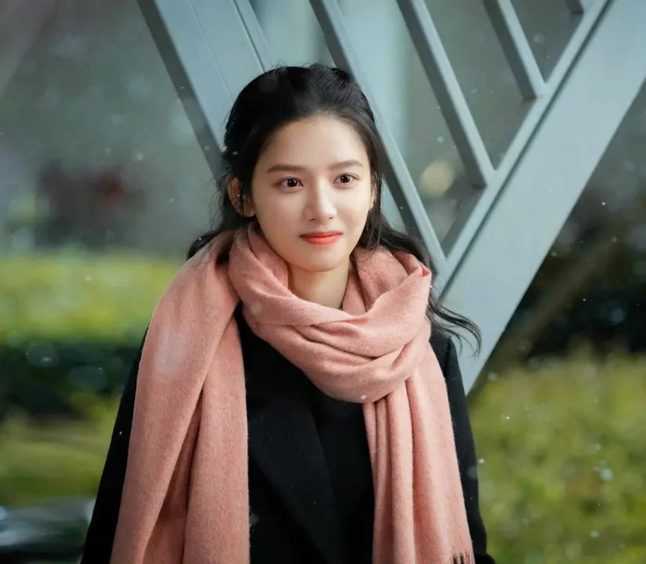 张婧仪 (장정의) - Zhang Jingyi profile photo