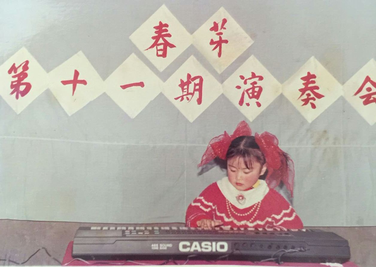  p>吴芊兴,出生于安徽合肥,毕业于中北英皇演艺专修