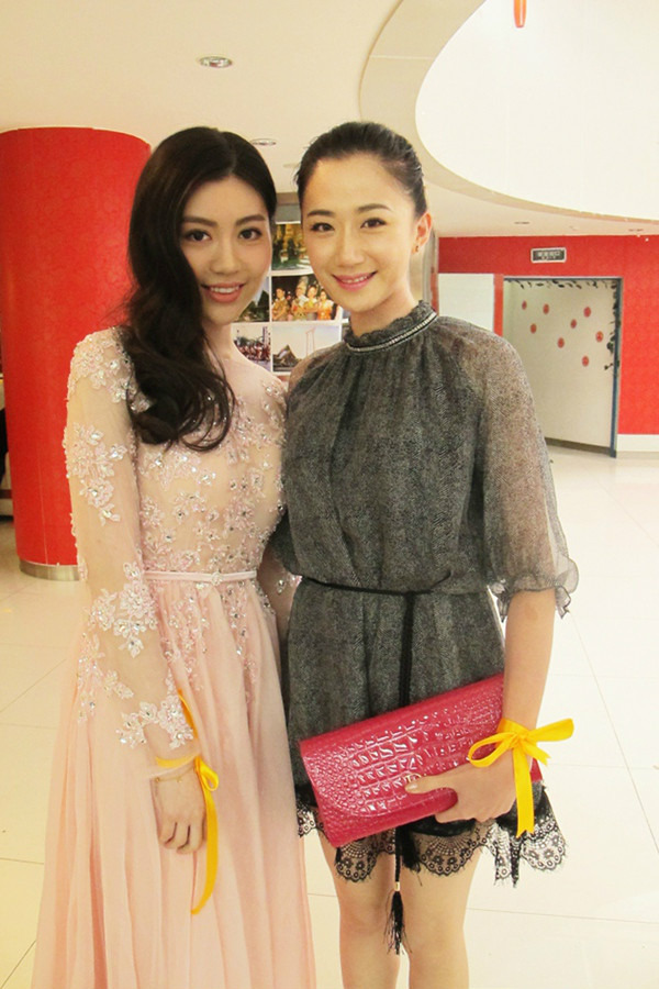  p data-id="gnrwpu6qic">司珂华(原名司光敏)中国大陆女演员,1988年9