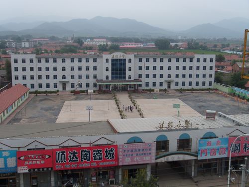 吉林省柳河县柳河镇建设小学