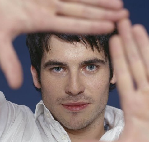 罗伯·詹姆斯-克里尔