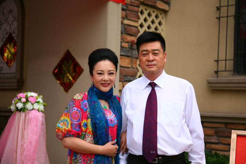 ="gnx0zf4sw2">《喜事成双》是由谷锦云执导,张迪编剧,赵子靓,王建福