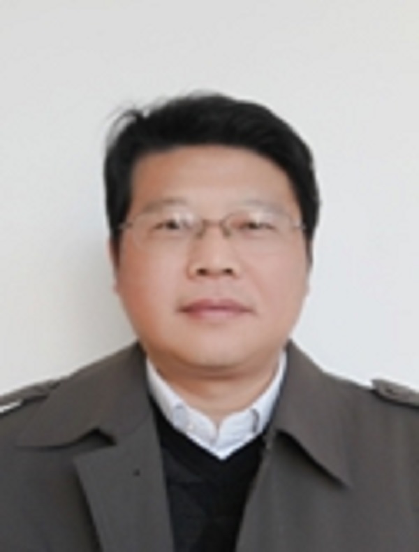  p>何常春,男,汉族,1969年出生,安徽省望江县人.