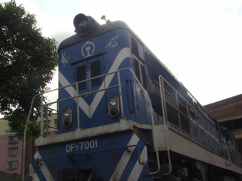 东风7f型内燃机车